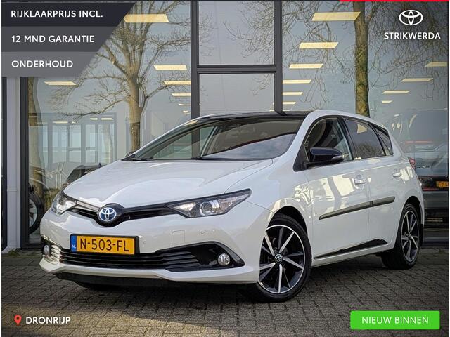 Toyota AURIS 1.8 Hybrid Black Edition | Trekhaak | Stoelverwarming | Cruise control | Camera | Navi | PDC voor