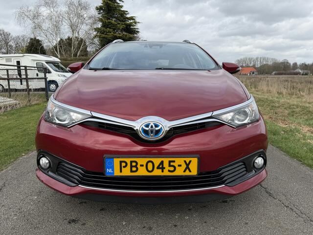 Toyota AURIS Touring Sports 1.8 Hybrid Dynamic NAVI/PANODAK/ECC/CRUISE/DLR-ONDRH,