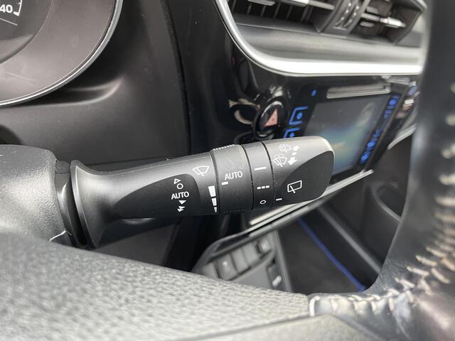 Toyota AURIS 1.8 Hybrid Dynamic TS | 99.000 Km | Navigatie |