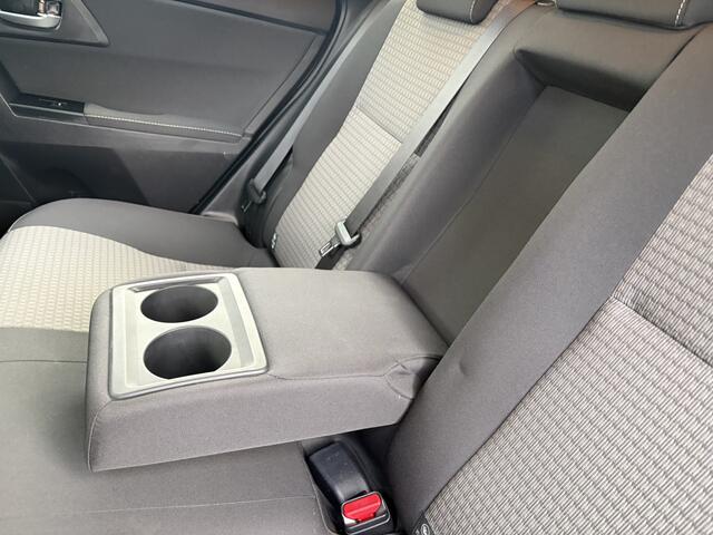 Toyota AURIS Touring Sports 1.8 Hybrid Dynamic Dealer Onderhouden Keyless Navi Clima Cruise