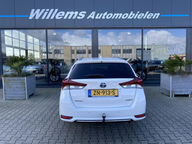 Toyota AURIS Touring Sports 1.8 Hybrid Dynamic Ultimate Stoelverwarming, Navigatie , Camera