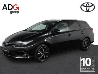 toyota-auris-1.8-hybrid-executive-