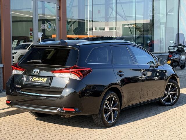 Toyota AURIS 1.2 T | Cruise | Stoelverwarming | Lane Assist | Bluetooth | Navigatie | Achteruitrijcamera |