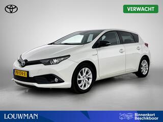 toyota-auris-1.8-hybrid-black-editi