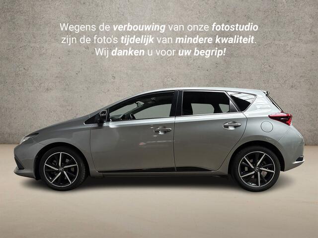 Toyota AURIS 1.8 Hybrid Dynamic Automaat (NAVIGATIE, CLIMATE, CAMERA, CRUISE, SPORTSTOELEN, LM VELGEN, NIEUWE APK, NIEUWSTAAT)