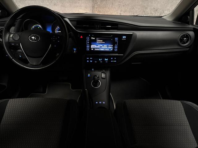 Toyota AURIS 1.8 Hybrid Dynamic Automaat (NAVIGATIE, CLIMATE, CAMERA, CRUISE, SPORTSTOELEN, LM VELGEN, NIEUWE APK, NIEUWSTAAT)
