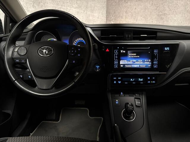 Toyota AURIS 1.8 Hybrid Dynamic Automaat (NAVIGATIE, CLIMATE, CAMERA, CRUISE, SPORTSTOELEN, LM VELGEN, NIEUWE APK, NIEUWSTAAT)