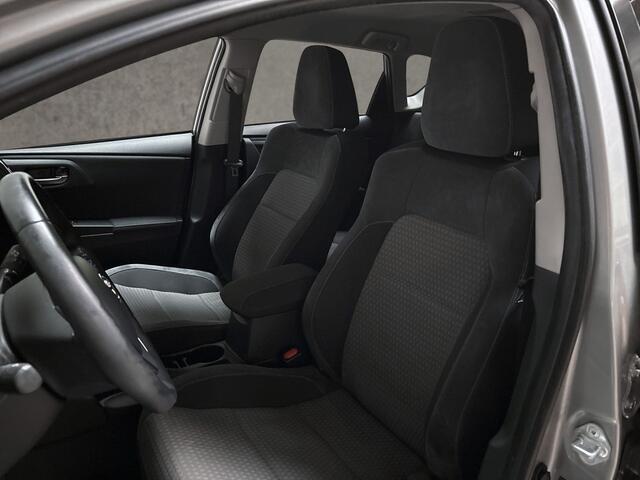 Toyota AURIS 1.8 Hybrid Dynamic Automaat (NAVIGATIE, CLIMATE, CAMERA, CRUISE, SPORTSTOELEN, LM VELGEN, NIEUWE APK, NIEUWSTAAT)