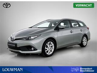 toyota-auris-touring-sports-1.8-hyb