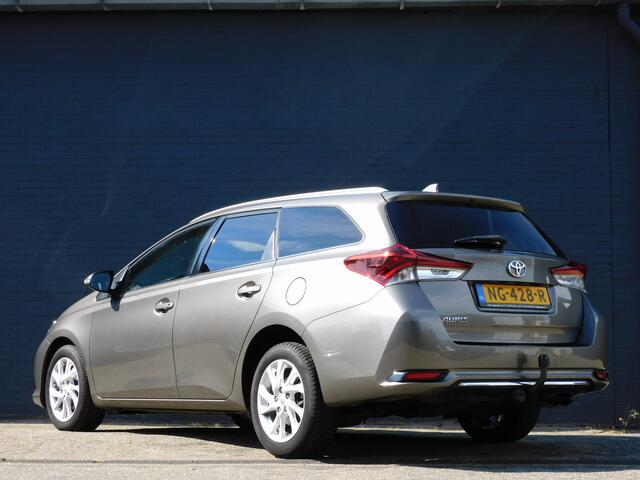 Toyota AURIS Touring Sports 1.2T Dynamic 2e EIGENAAR! CAMERA! NAVI! BLUETOOTH! CRUISE! CLIMA! LM VELGEN! TREKHAAK!