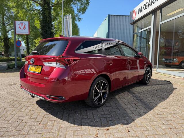 Toyota AURIS Touring Sports 1.8 Hybrid Dynamic Ultimate