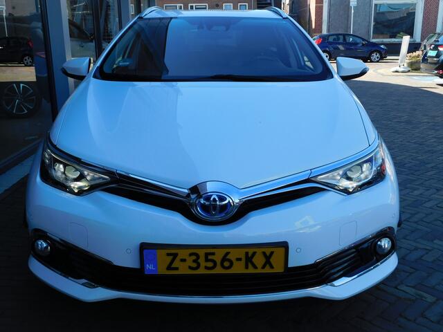 Toyota AURIS Touring Sports 1.8 Hybrid Business Pro