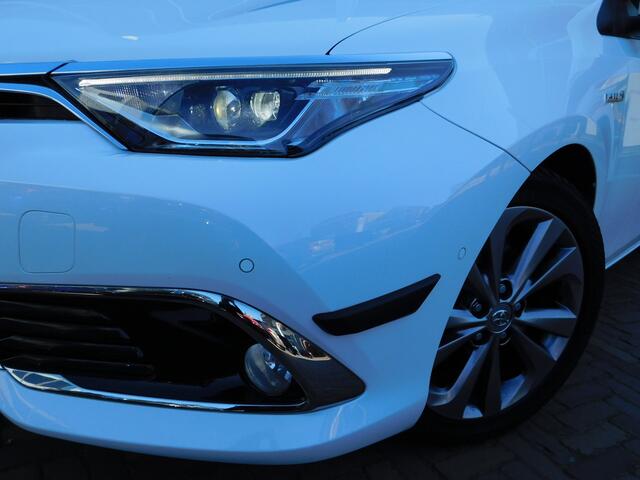 Toyota AURIS Touring Sports 1.8 Hybrid Business Pro
