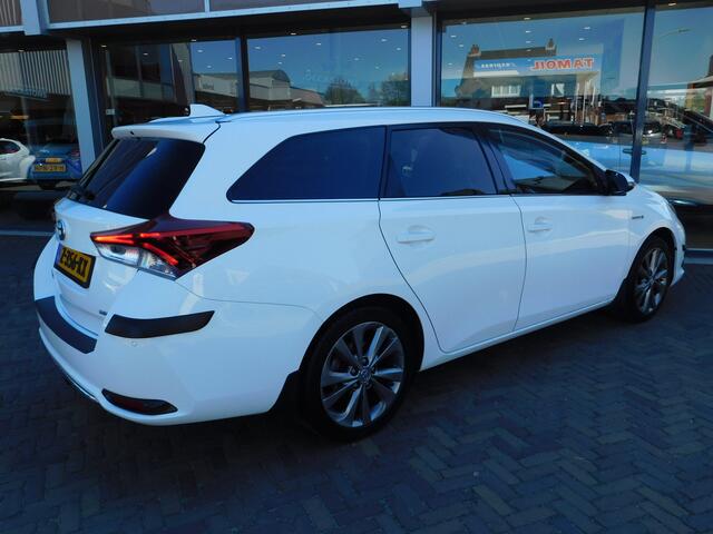 Toyota AURIS Touring Sports 1.8 Hybrid Business Pro