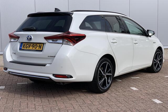 Toyota AURIS 1.8 Hybrid Executive