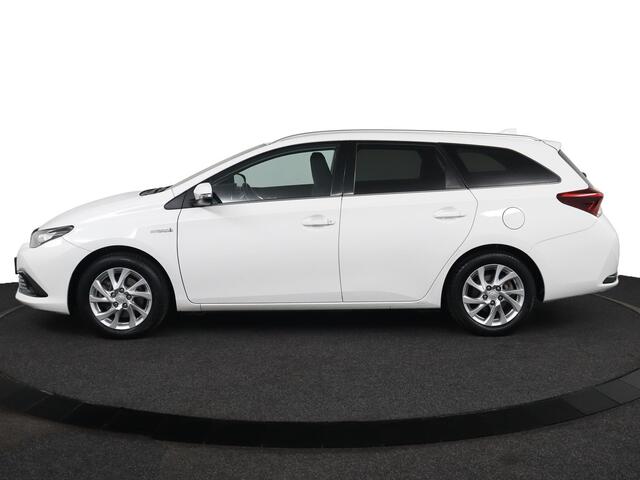 Toyota AURIS Touring Sports 1.8 Hybrid Dynamic Go | Parkeercamera | Cruise Control Keyless |