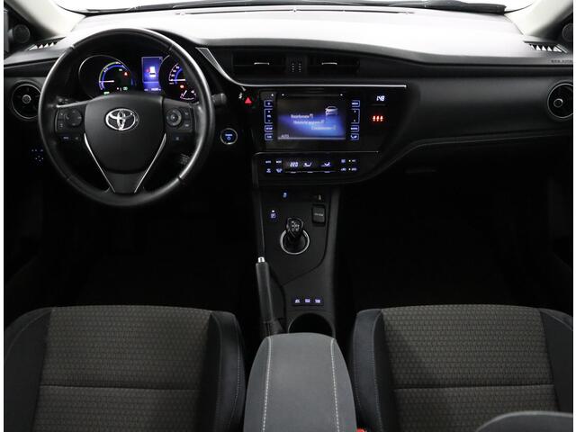 Toyota AURIS Touring Sports 1.8 Hybrid Dynamic Go