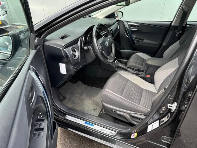 Toyota AURIS Touring Sports 1.8 Hybr. Black Ed. CAMERA | STOELVERWARMING !