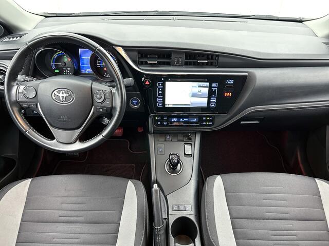 Toyota AURIS Touring Sports 1.8 Hybrid Freestyle LIMITED EDITION | 17" Lichtmetalen velgen | Navigatie | Keyless Entry/Start |