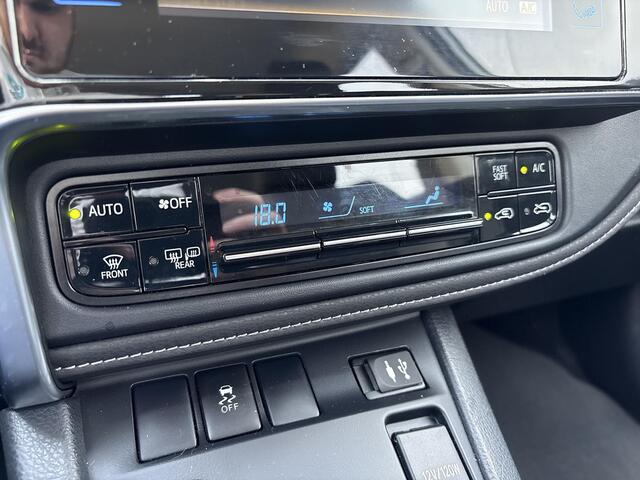 Toyota AURIS 1.8 Hybrid Dynamic **NAVIGATIE/ CRUISE CONTROL/ CLIMATE CONTROL**