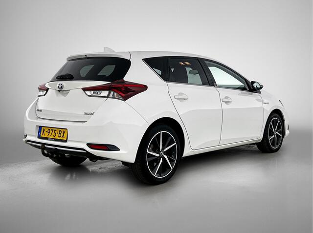 Toyota AURIS 1.8 Hybrid Executive Limited | Dealeronderhouden | Navigatie | Trekhaak | Stoelverwarming | Parkeersensoren voor | Climate Control | Achteruitrijcamera |