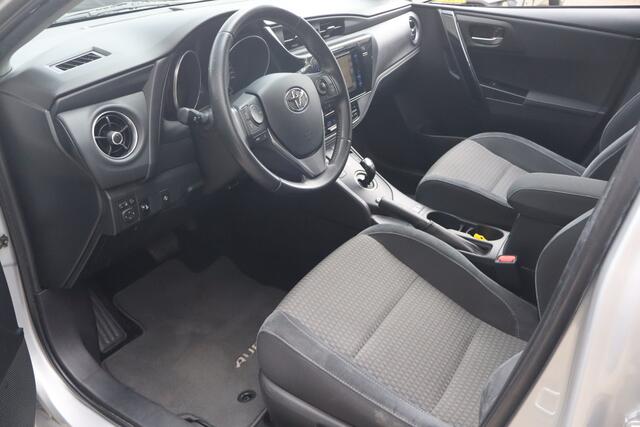 Toyota AURIS 1.8 Hybrid Dynamic Go NL-Auto!! Dealer onderhouden!!!