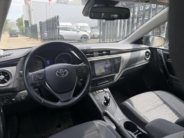Toyota AURIS 1.8 Hybrid Executive . GARANTIE TOT 02-2029 . STOEL VERWARMING . NAVIGATIE . CRUISE CONTROL .