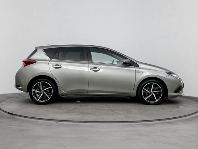 Toyota AURIS 1.8 Hybrid Dynamic | Cruise Control | Achteruitrijcamera |