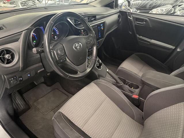 Toyota AURIS 1.8 Hybrid Dynamic | Cam achter | Lm op All weather | Dealer onderhouden | NL auto