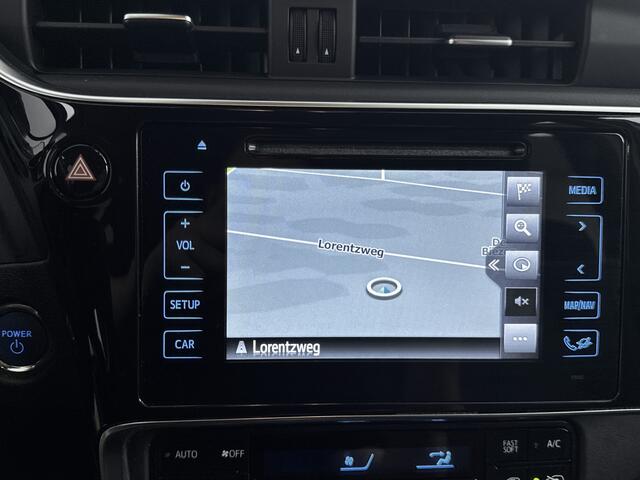 Toyota AURIS 1.8 Hybrid Dynamic | Stoelverwarming | Navigatie | Cruise Control |