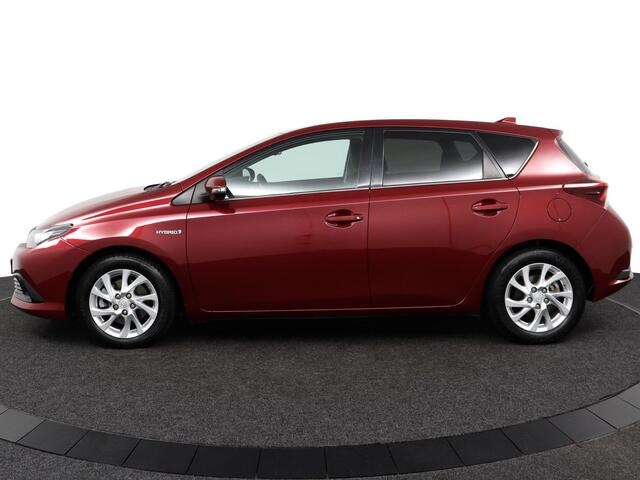 Toyota AURIS 1.8 Hybrid Business Plus | Navigatie | Trekhaak |