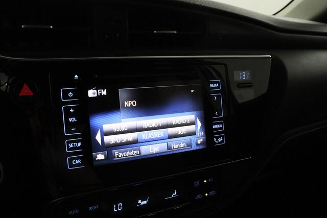 Toyota AURIS 1.8 Hybrid Business Plus | Navigatie | Trekhaak |