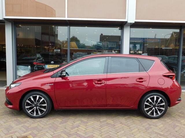 Toyota AURIS 1.8 Hybrid Black Edition