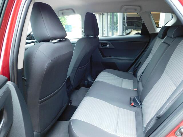 Toyota AURIS 1.8 Hybrid Black Edition