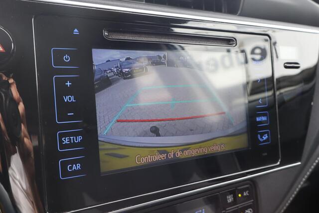 Toyota AURIS Touring Sports 1.2T Trend | Panoramadak | Trekhaak | Camera | Dealer onderhouden