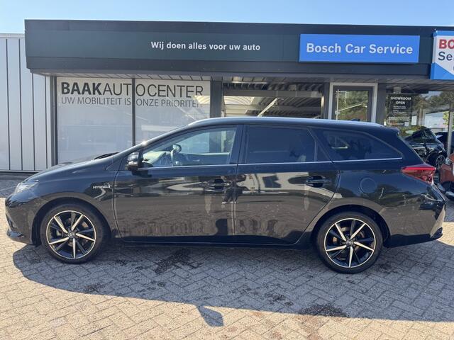 Toyota AURIS Touring Sports 1.8 Hybr. Dynamic Ultimate | Navi | Camera
