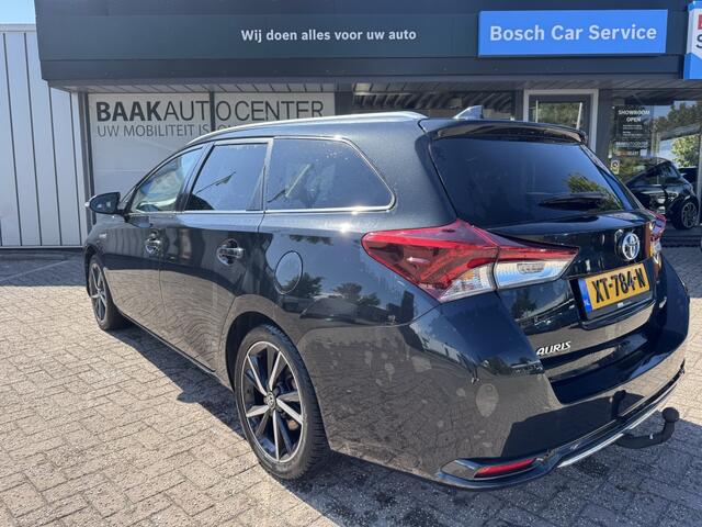 Toyota AURIS Touring Sports 1.8 Hybr. Dynamic Ultimate | Navi | Camera