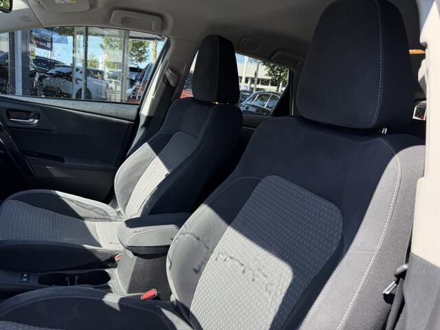 Toyota AURIS Touring Sports 1.8 Hybr. Dynamic Ultimate | Navi | Camera