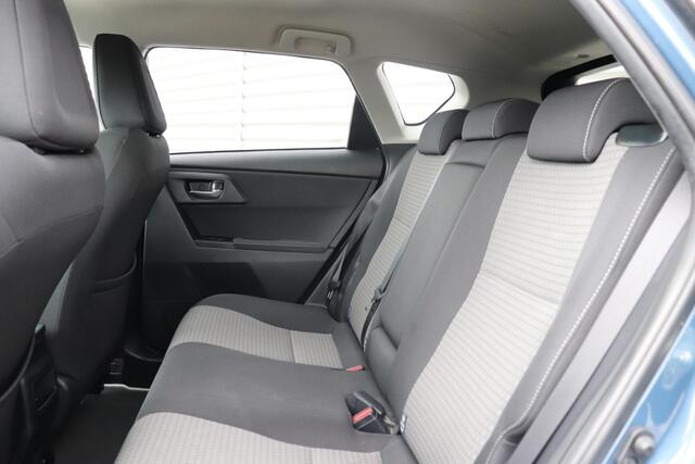 Toyota AURIS 1.8 Hybrid Dynamic, Climate & Cruise control, NAVI, Dealer onderhouden!