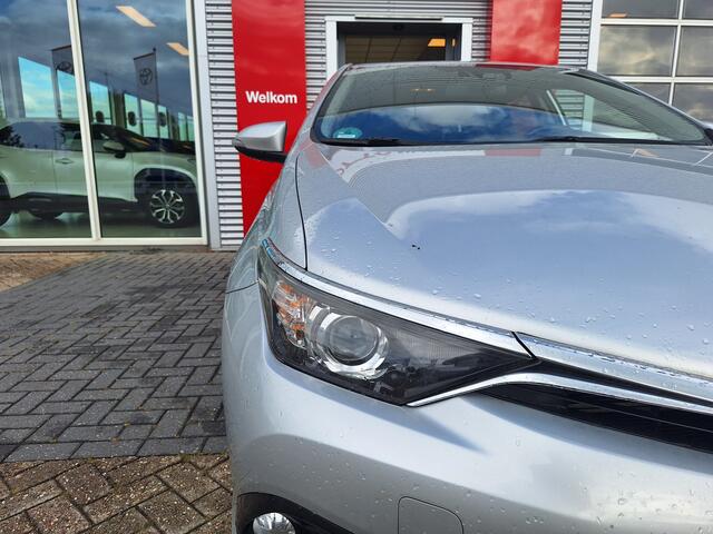 Toyota AURIS 1.8 Hybrid Dynamic