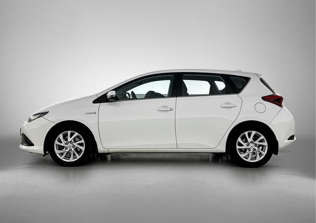 Toyota AURIS 1.8 Hybrid Dynamic | Dealer onderhouden | Trekhaak afneembaar | Stoelverwarming | Climate Control | Achteruitrijcamera | Cruise Control | Elektrische ramen voor+achter |