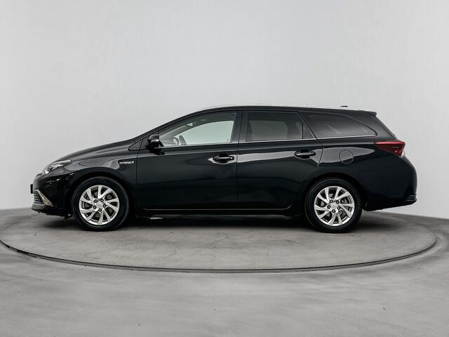 Toyota AURIS Touring Sports 1.8 Hybrid Lease pro | Navigatie | Panoramadak | Stoelverwarming | Parkeersensoren |