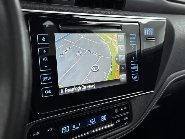 Toyota AURIS Touring Sports 1.8 Hybrid Lease pro | Navigatie | Panoramadak | Stoelverwarming | Parkeersensoren |