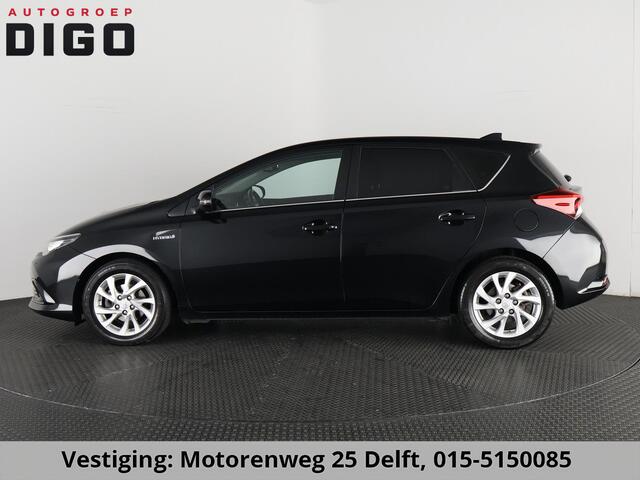 Toyota AURIS 1.8 HYBRIDE EXECUTIVE AUTOMAAT GARANTIE 2029! CAMERA.STOELVERWARMING . NAVIGATIE . CRUISE CONTROL .