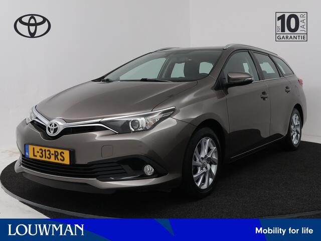 Toyota AURIS Touring Sports 1.2T Dynamic | 1300kg trekgewicht | Navigatie |