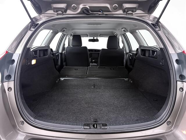 Toyota AURIS Touring Sports 1.2T Dynamic | 1300kg trekgewicht | Navigatie |