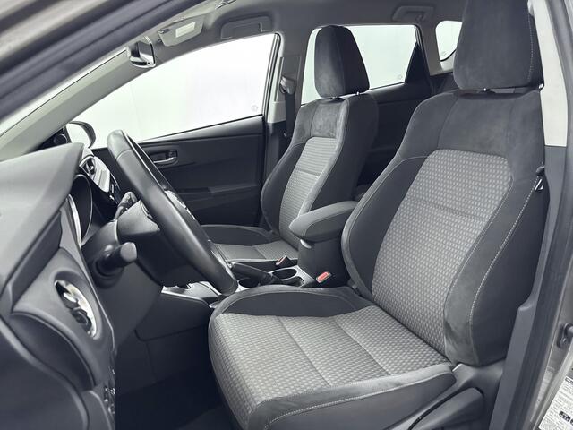 Toyota AURIS 1.8 Hybrid Dynamic | Navigatie | Cruise Control | Achteruitrijcamera | Inruil Chester