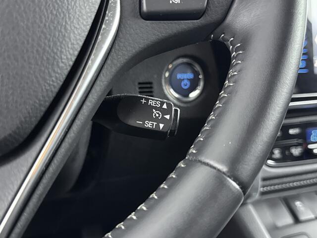 Toyota AURIS 1.8 Hybrid Dynamic | Navigatie | Cruise Control | Achteruitrijcamera | Inruil Chester