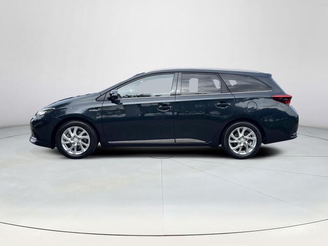 Toyota AURIS Touring Sports 1.8 Hybrid Dynamic | Navigatie | Bluetooth | Parkeercamera | Keyless entry | Licht metalen velgen |