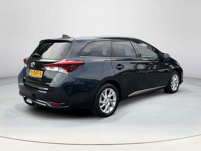 Toyota AURIS Touring Sports 1.8 Hybrid Dynamic | Navigatie | Bluetooth | Parkeercamera | Keyless entry | Licht metalen velgen |